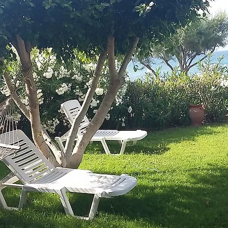 Holiday home Sea Wave House *